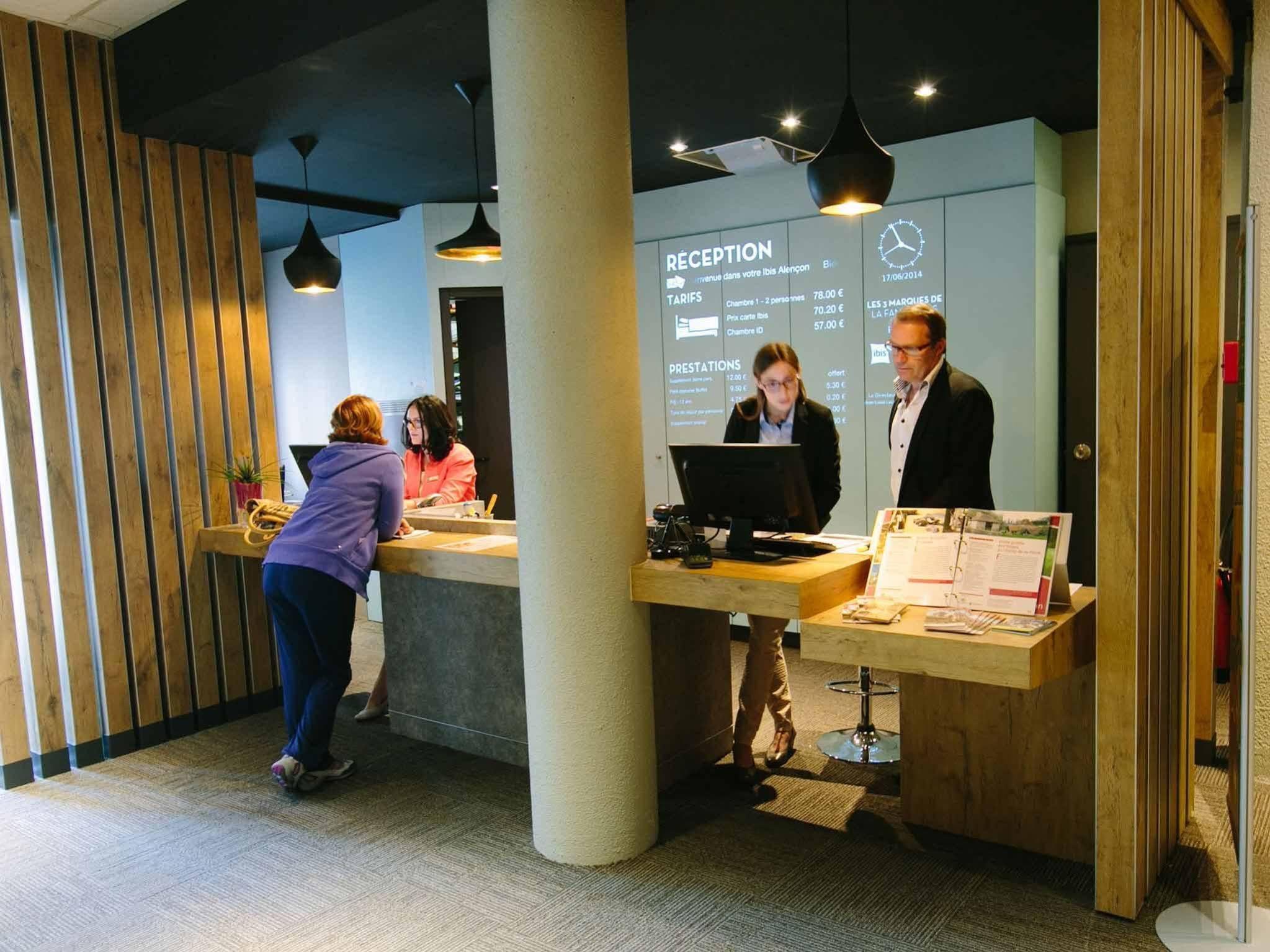 Ibis Alencon Hotell Eksteriør bilde