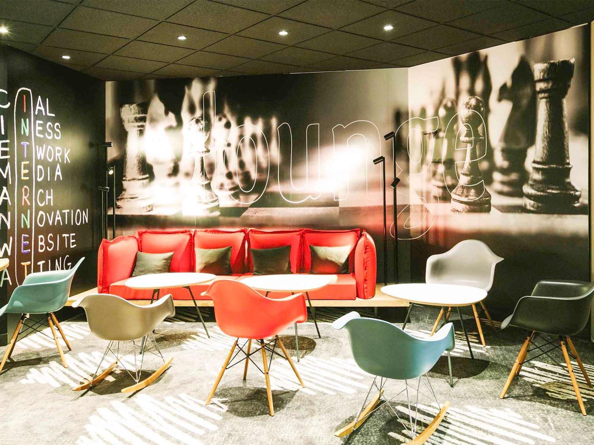Ibis Alencon Hotell Eksteriør bilde